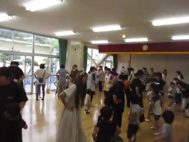 運動会　親子ダンス練習