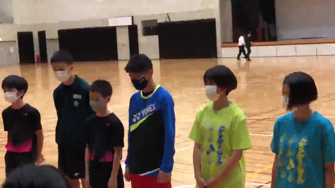 男子バドミントン部部長のあいさつです