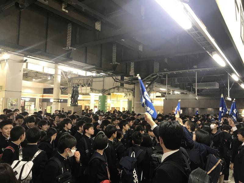 上野駅で整列