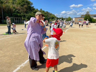 C8F34EFB-805F-4207-9F44-83ACE3B8CE19