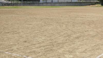 きれいに整地された校庭 きれいに整地された校庭