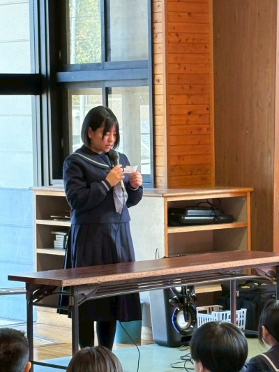 F3B82051-B743-4AD5-BD80-FDB70A462F5E